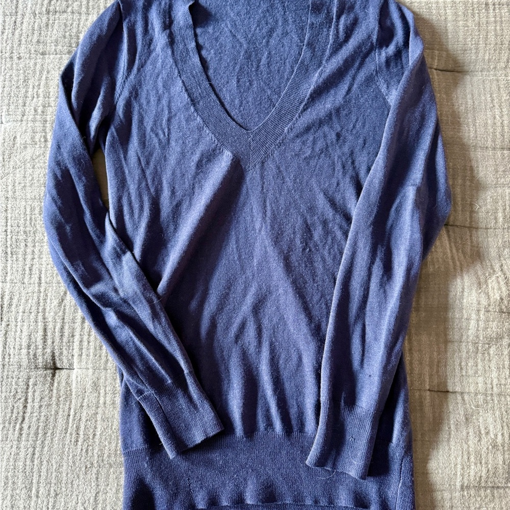 JCREW Women’s  V-Neck Merino Wool Sweater - Navy, Size Small
